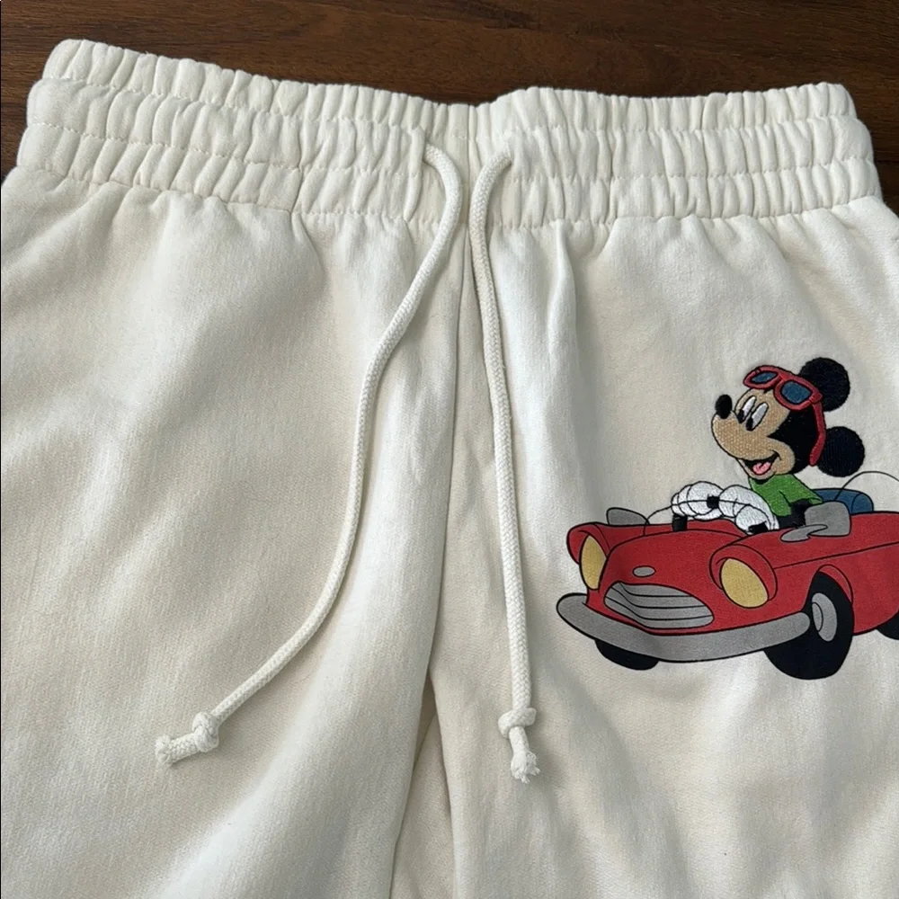 Disney Mickey and‎ Friends Cream Joggers women’s size small 3/5 juniors